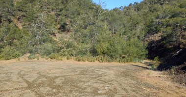 Land for sale in Moniatis, Limassol