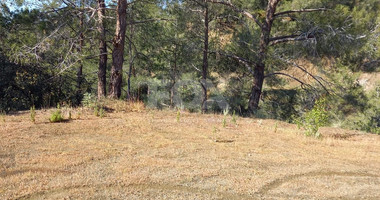 Land for sale in Moniatis, Limassol