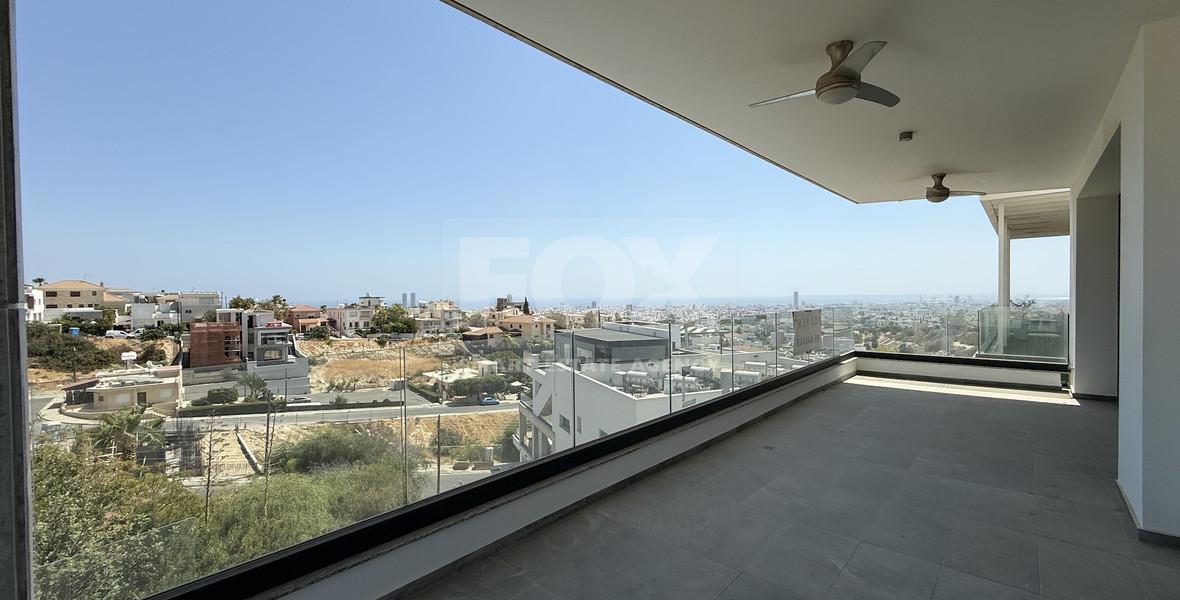FOR RENT UNFURNISHED PENTHOUSE THREE BEDROOM WITH PRIVATE SWIMMING POOL AND MAIDS QUARTER OR 4TH BEDROOM IN PANTHEA