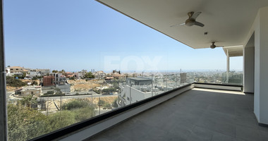 FOR RENT UNFURNISHED PENTHOUSE THREE BEDROOM WITH PRIVATE SWIMMING POOL AND MAIDS QUARTER OR 4TH BEDROOM IN PANTHEA