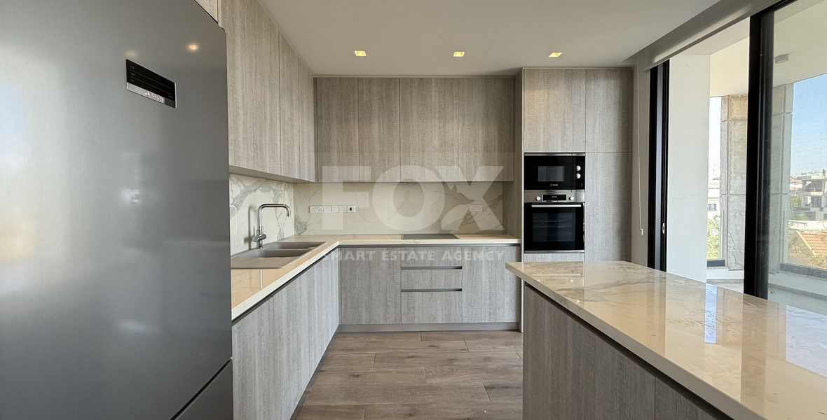 FOR RENT UNFURNISHED PENTHOUSE THREE BEDROOM WITH PRIVATE SWIMMING POOL AND MAIDS QUARTER OR 4TH BEDROOM IN PANTHEA