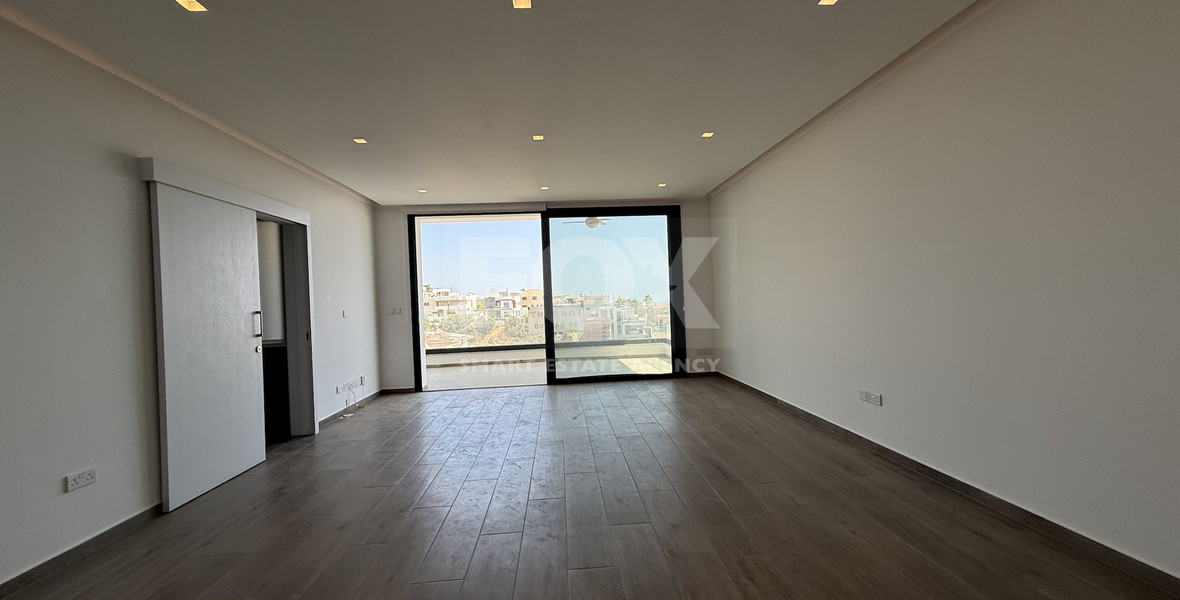 FOR RENT UNFURNISHED PENTHOUSE THREE BEDROOM WITH PRIVATE SWIMMING POOL AND MAIDS QUARTER OR 4TH BEDROOM IN PANTHEA