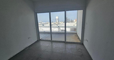 Two bedroom apartment for sale, with seperate title deed in Peyia