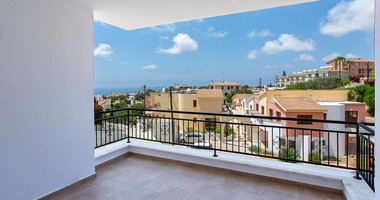 Two bedroom sea view apartment in Peyia, Paphos for sale-with separate title deeds