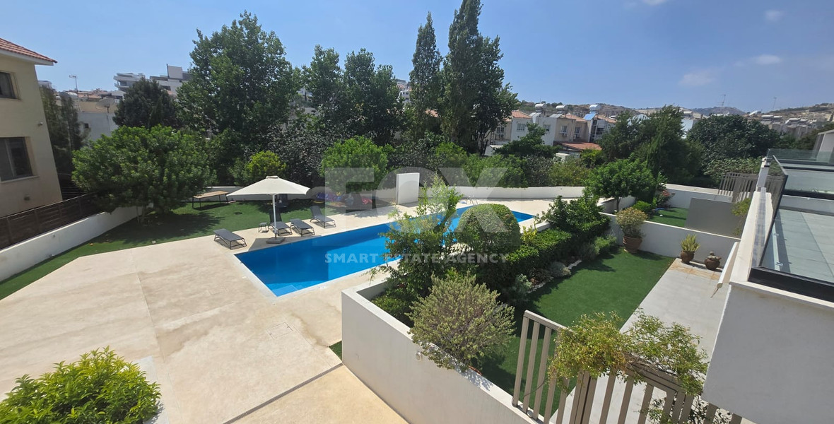Luxury three bedroom apartment in the Panthea Hills, Limassol