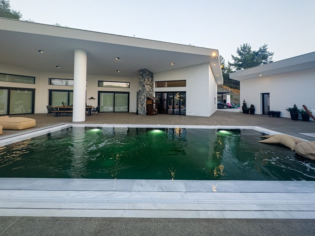 Bungalow 6 chambres 250 m² Louvaras, Chypre