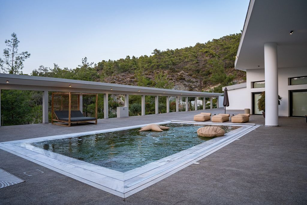 Bungalow 6 chambres 250 m² Louvaras, Chypre