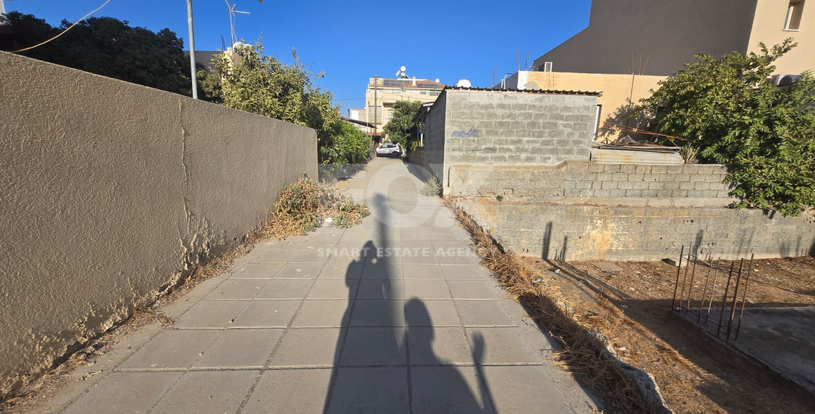 Residential plot for sale in Monovolikos, Kato Polemidia