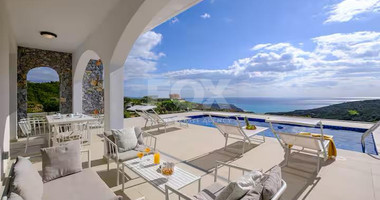 Three bedroom Luxury Villa with swimming pool for sale in Pissouri, Limassol