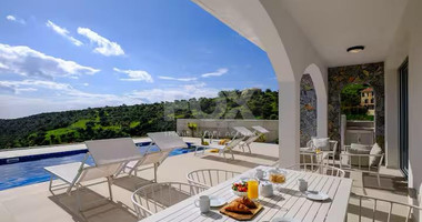 Three bedroom Luxury Villa with swimming pool for sale in Pissouri, Limassol