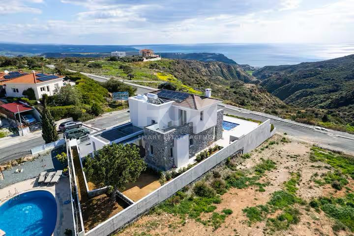 Three bedroom Luxury Villa with swimming pool for sale in Pissouri, Limassol