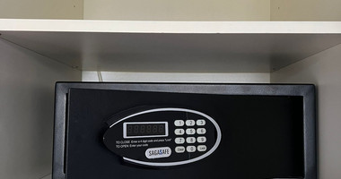 Seafront two bedroom apartment in Agios Tychonas (tourist area)  for rent  in Limassol