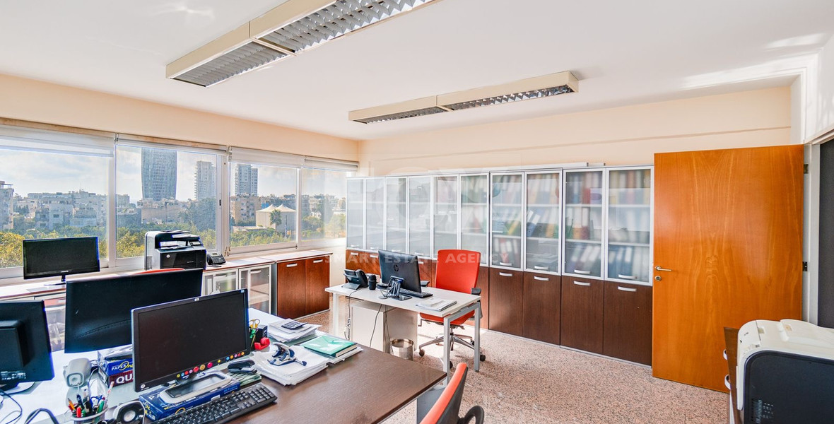RENT: OFFICES FOR RENT ON GRIVA DIGENI AVENUE 90 SQM FULLY FURNISHED