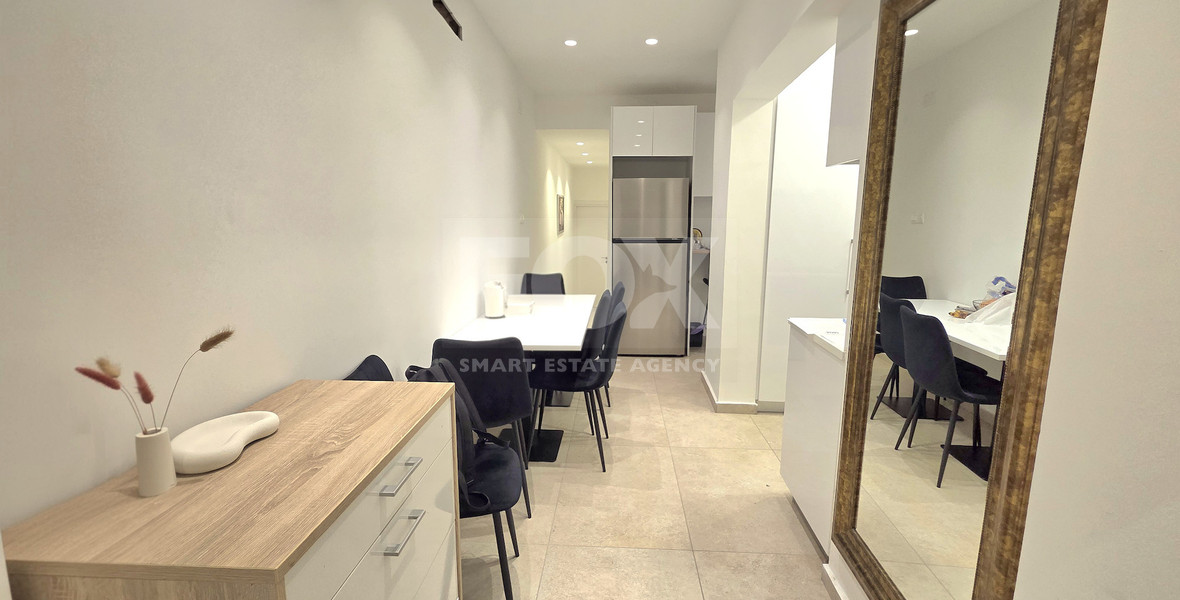 Three bedroom semi-detached house for rent in Mesa Geitonia