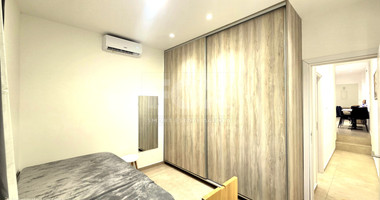 Three bedroom semi-detached house for rent in Mesa Geitonia