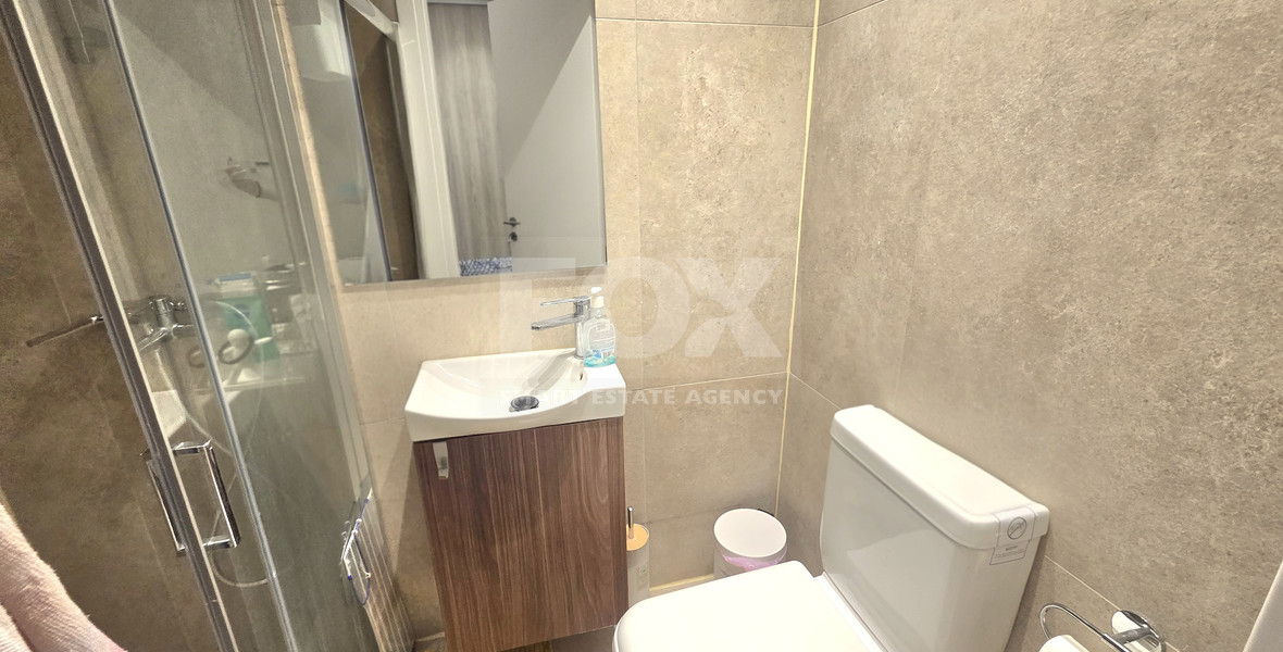 Three bedroom semi-detached house for rent in Mesa Geitonia