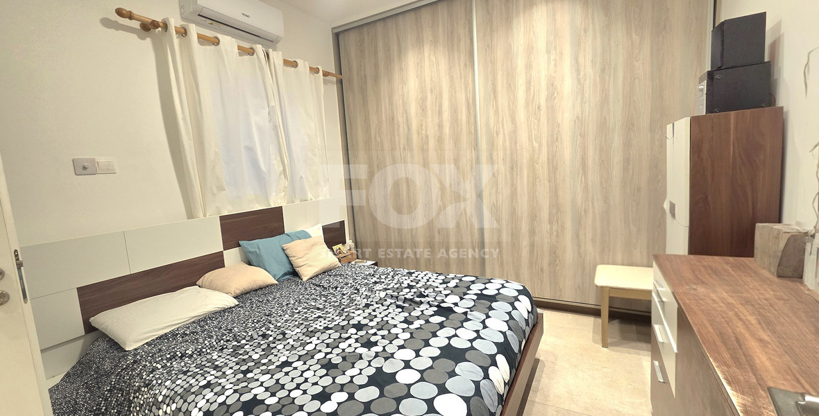 Three bedroom semi-detached house for rent in Mesa Geitonia