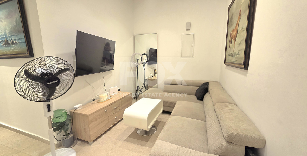 Three bedroom semi-detached house for rent in Mesa Geitonia