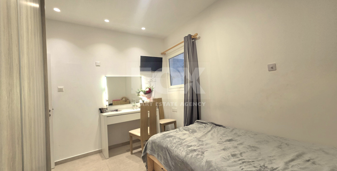 Three bedroom semi-detached house for rent in Mesa Geitonia