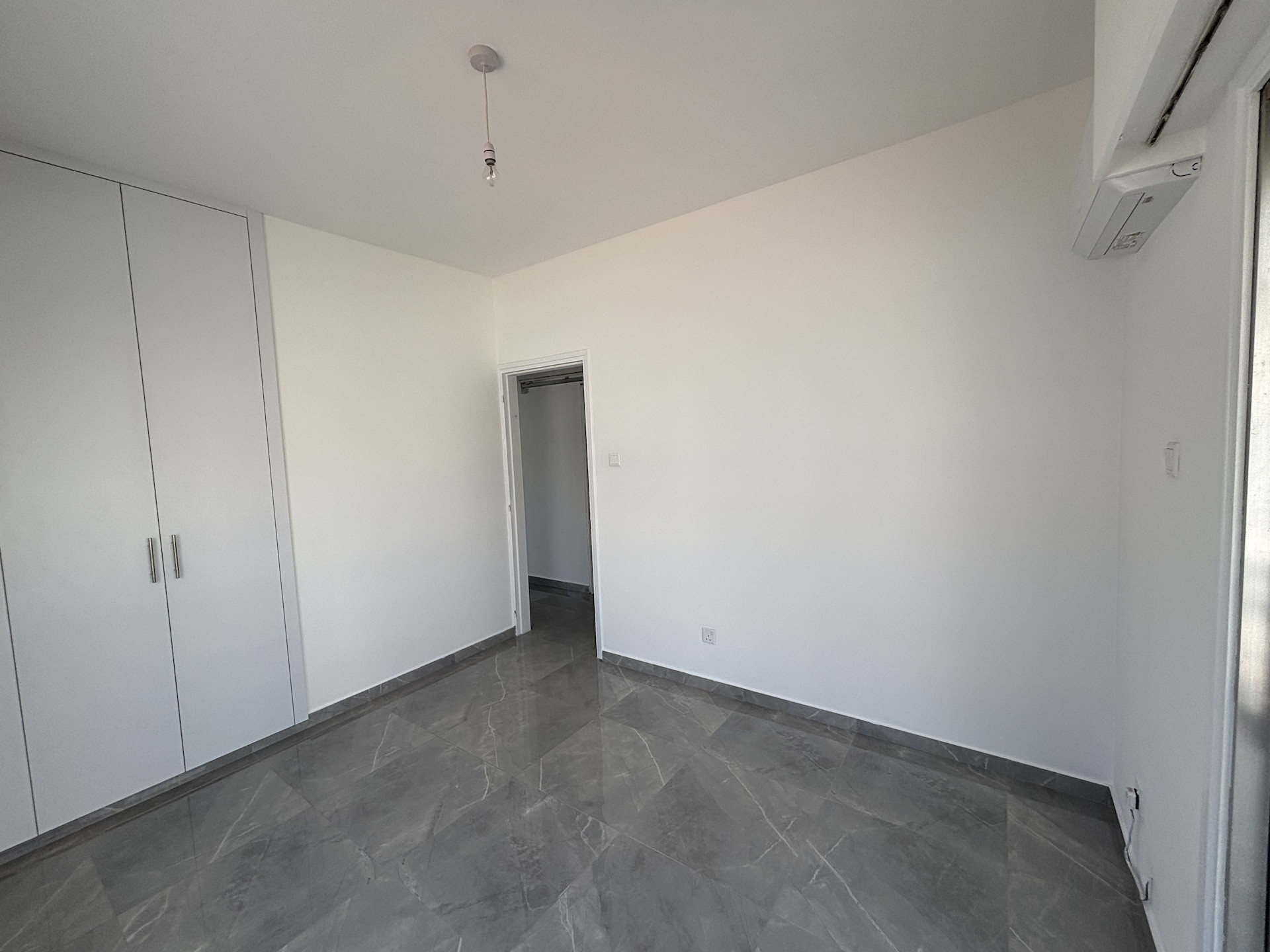 Mieszkanie 3 pokoi 120 m² w Limassol, Cypr