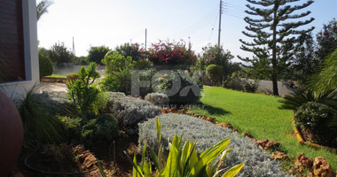 Four bedroom luxury detached villa with private gym for rent in Ypsonas Limassol