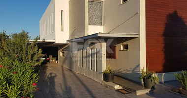 Four bedroom luxury detached villa with private gym for rent in Ypsonas Limassol