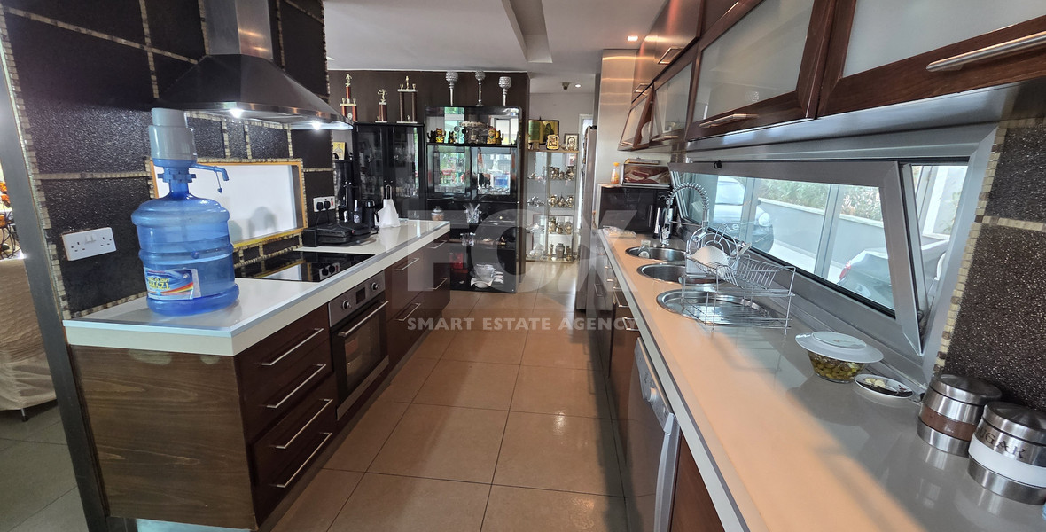 Four bedroom luxury detached villa with private gym for rent in Ypsonas Limassol