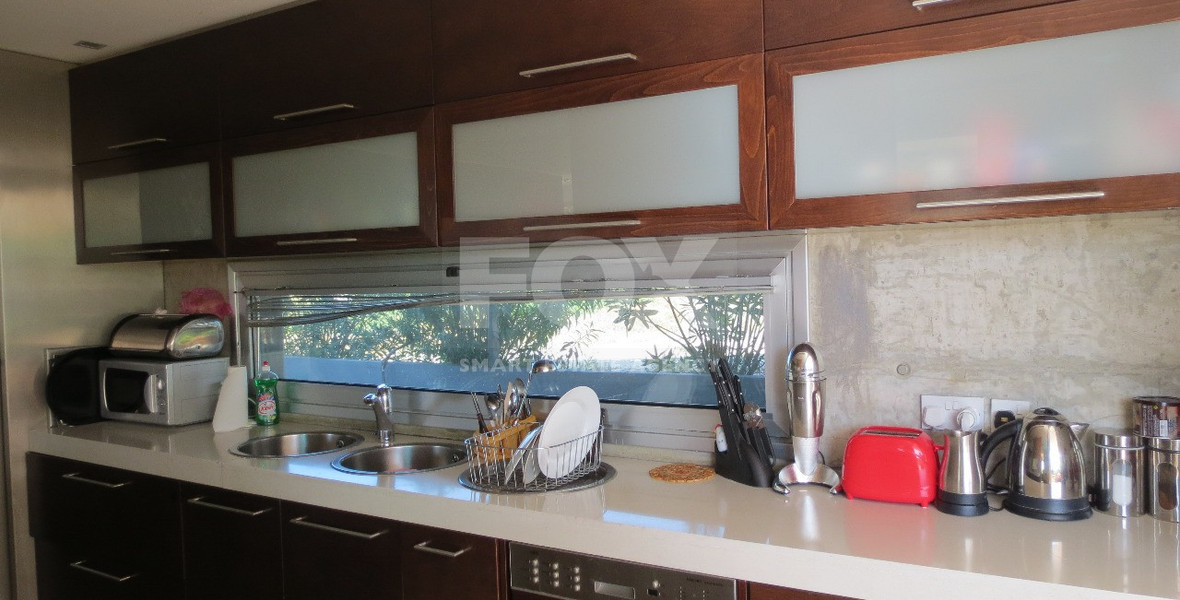 Luxury Four bedroom luxury detached villa with private gym for sale in Ypsonas