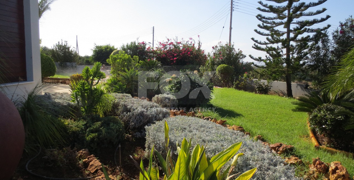 Luxury Four bedroom luxury detached villa with private gym for sale in Ypsonas