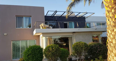 Luxury Four bedroom luxury detached villa with private gym for sale in Ypsonas