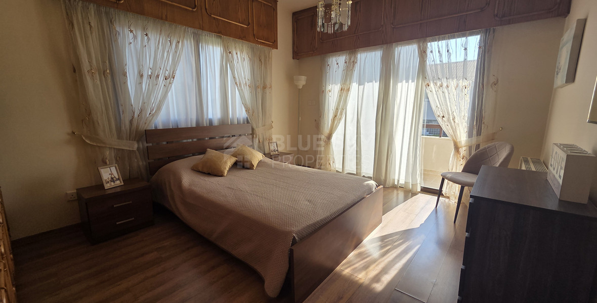 Three plus one  bedroom Semi-detached House for rent in Ekali Limassol