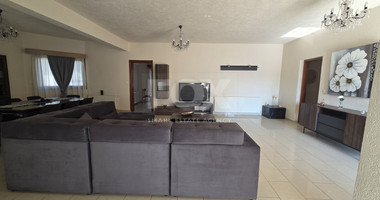 Three plus one  bedroom Semi-detached House for rent in Ekali Limassol