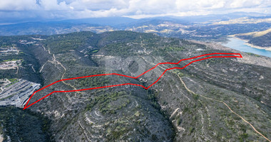 Large Field  for Sale in Souni-Zanakia