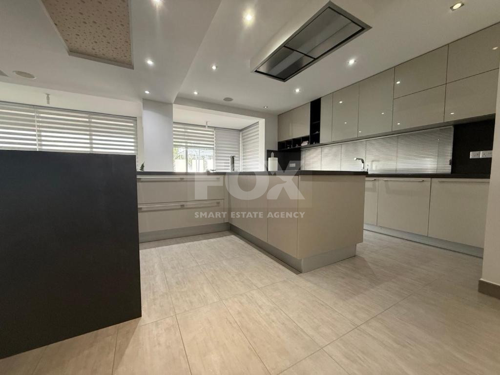 Holiday lets Per Day  : Four Bedroom Furnished Villa with Sea View in Argaka