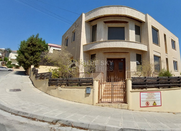 For Sale Spacious Four Bedroom House in Agios Athanasios