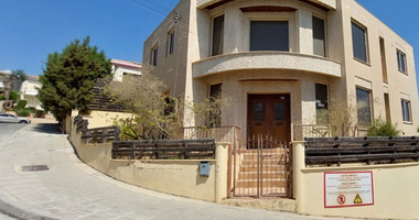 For Sale Spacious Four Bedroom House in Agios Athanasios