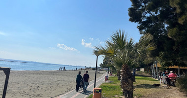 Four bedroom apartment with sea view for rent in Agios Tychonas tourist area , Limassol