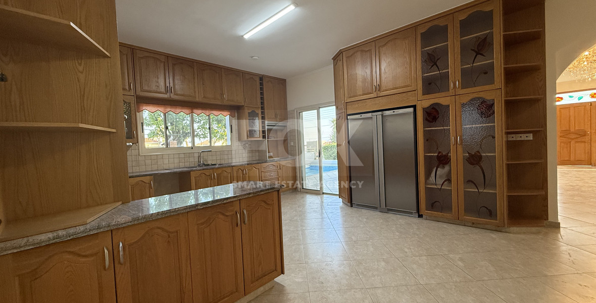 FOR RENT LARGE SIX BEDROOM VILLA WITH SWIMMING POOL AND SEPARATE GUEST AREA IN AGIOS ATHANASIOS.