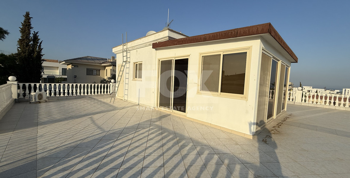 FOR RENT LARGE SIX BEDROOM VILLA WITH SWIMMING POOL AND SEPARATE GUEST AREA IN AGIOS ATHANASIOS.