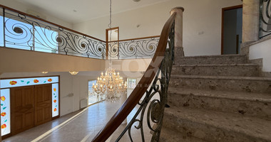 FOR RENT LARGE SIX BEDROOM VILLA WITH SWIMMING POOL AND SEPARATE GUEST AREA IN AGIOS ATHANASIOS.