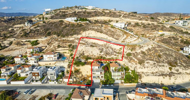 Unutilized building density in Agios Tychonas, Limassol