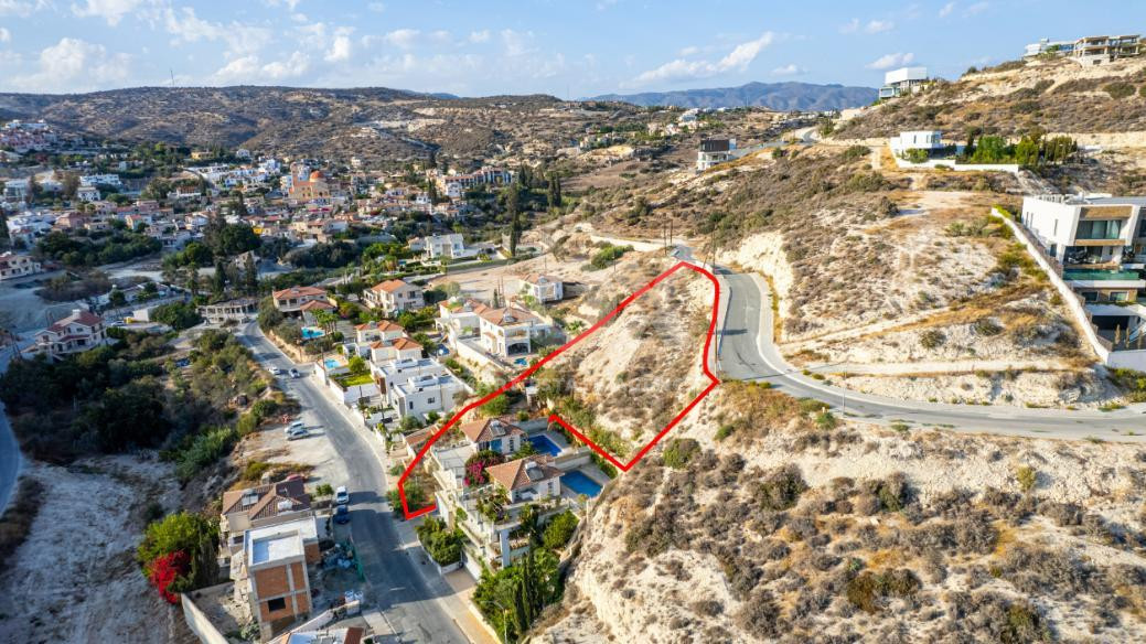 Unutilized building density in Agios Tychonas, Limassol