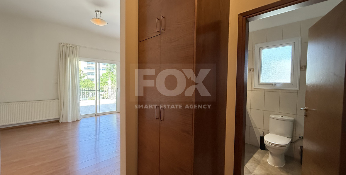 Rent: Unfurnished four bedroom villa in Potamos Germasogeias walking distance to the sea