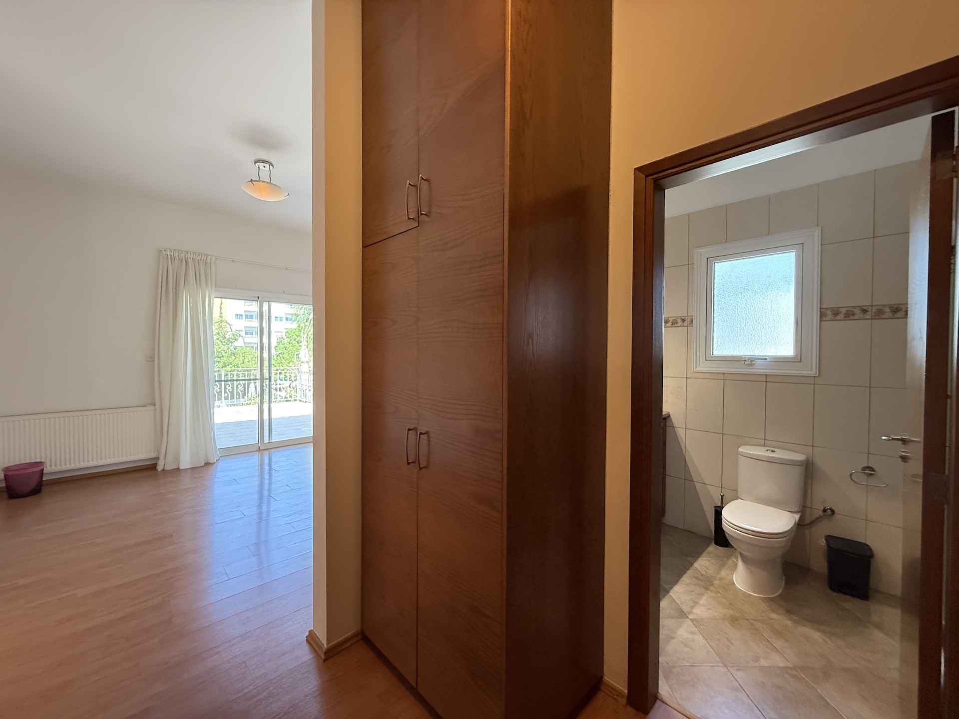 Mieszkanie 4 pokoi 300 m² w Jermasoja, Cypr