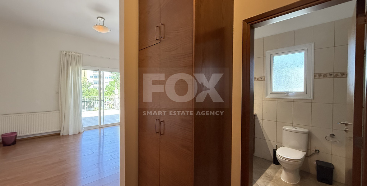 Rent: Unfurnished four bedroom villa in Potamos Germasogeias walking distance to the sea