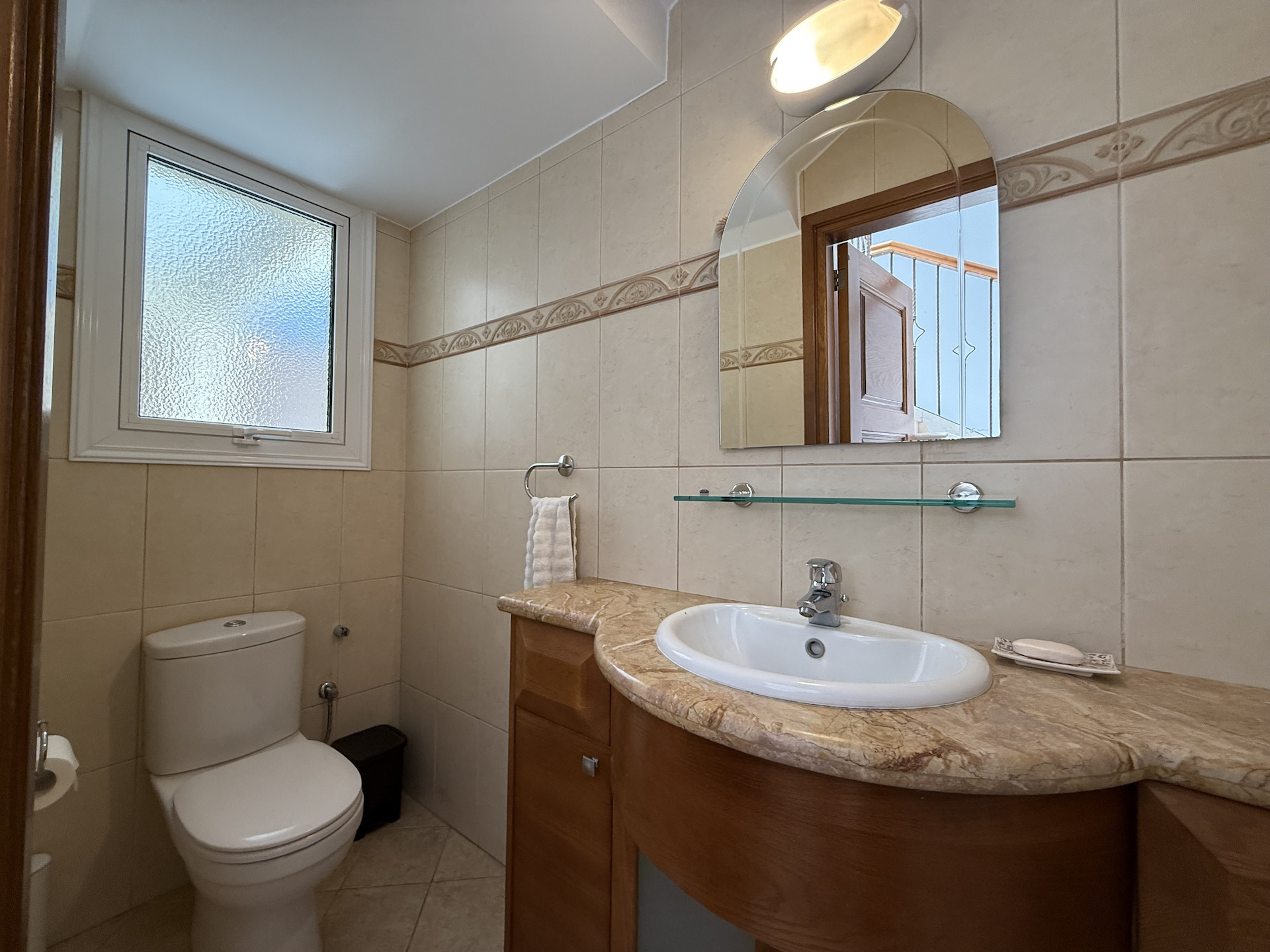 Mieszkanie 4 pokoi 300 m² w Jermasoja, Cypr