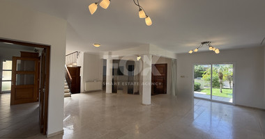 Rent: Unfurnished four bedroom villa in Potamos Germasogeias walking distance to the sea