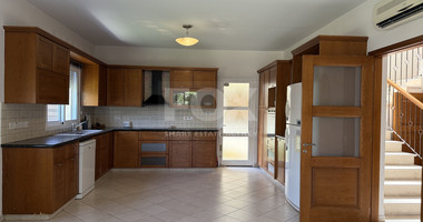 Rent: Unfurnished four bedroom villa in Potamos Germasogeias walking distance to the sea