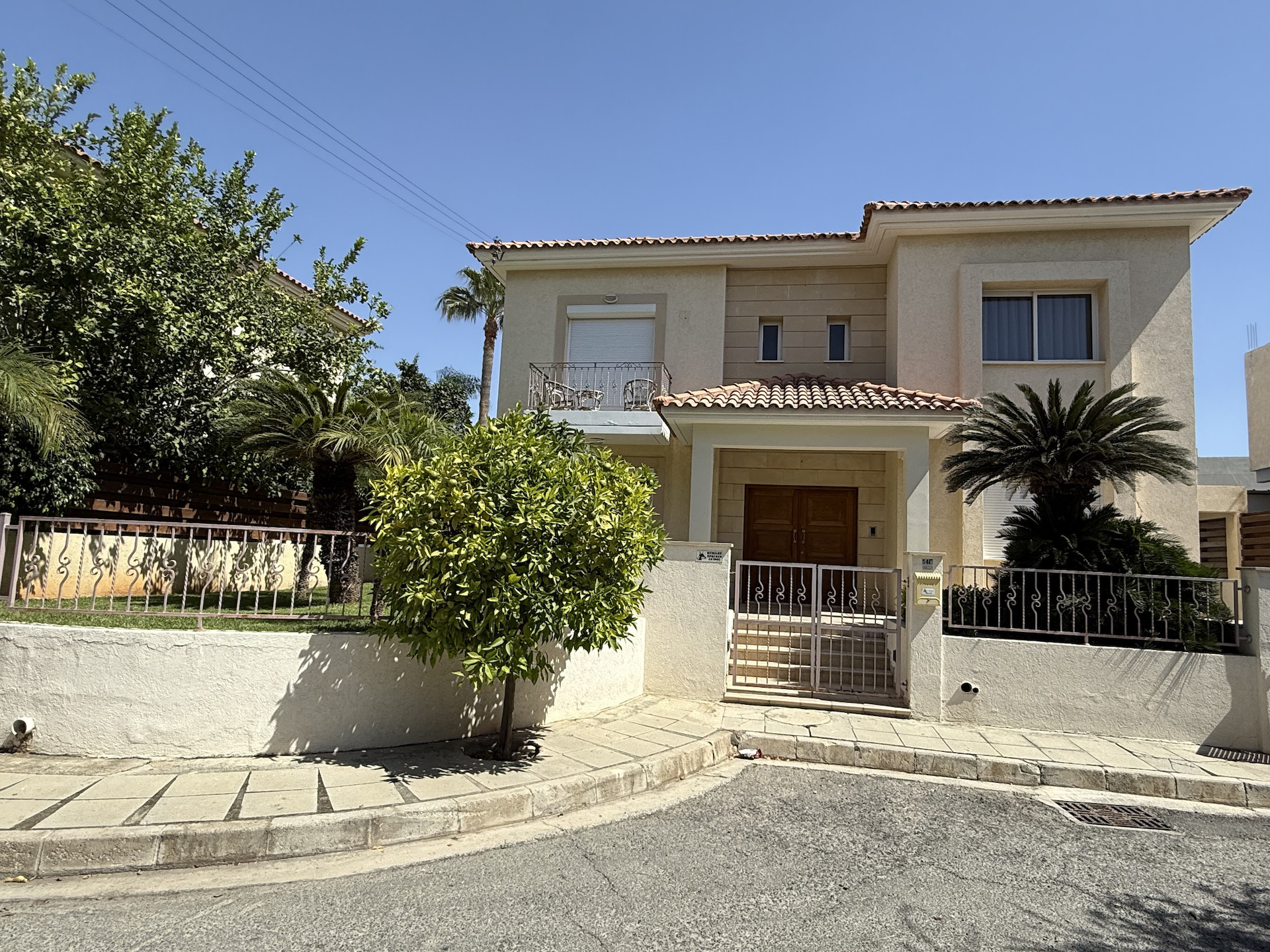 Mieszkanie 4 pokoi 300 m² w Jermasoja, Cypr