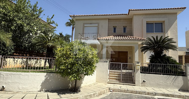 Rent: Unfurnished four bedroom villa in Potamos Germasogeias walking distance to the sea